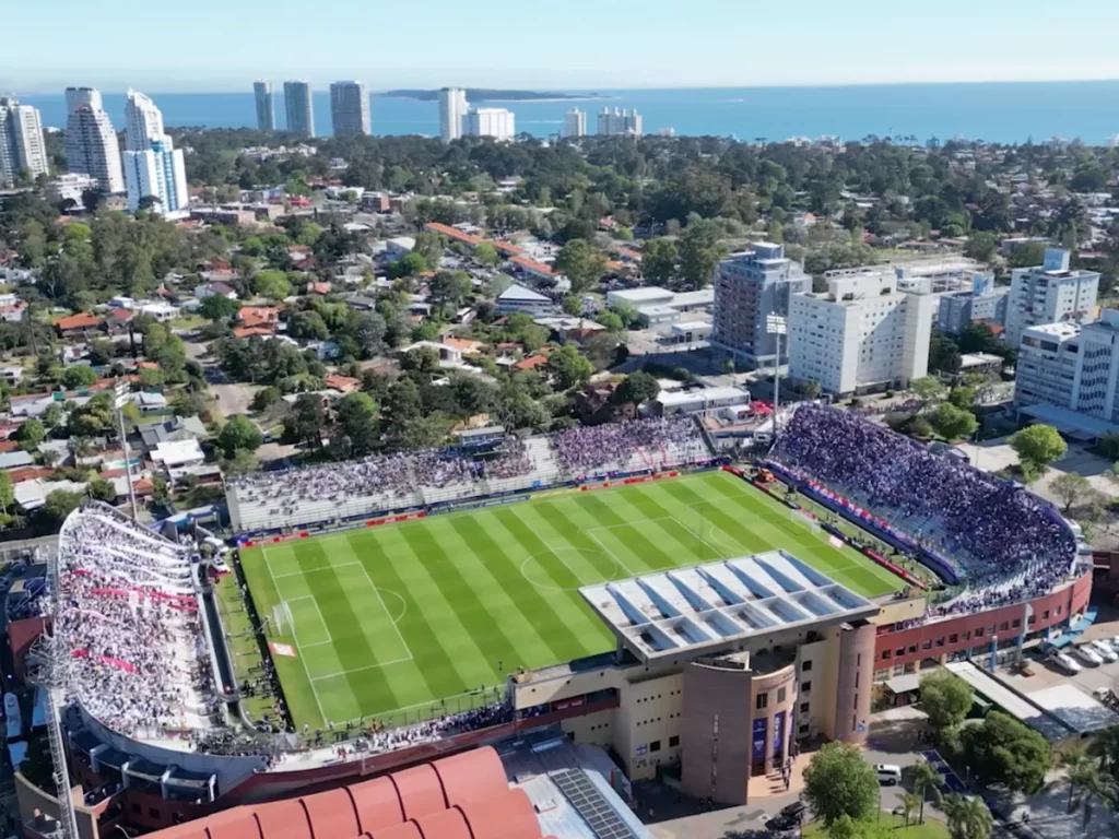 Pararrayos SAF en Estadio Campus Maldonado