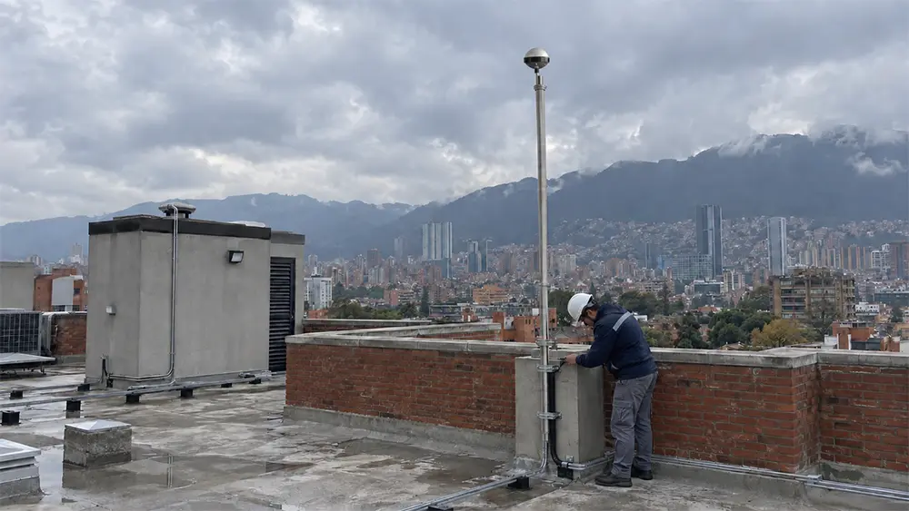 Inspección de pararrayos RETIE